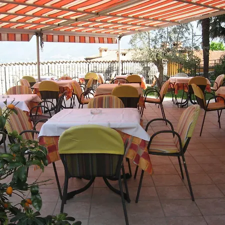 Susy 3* Limone sul Garda